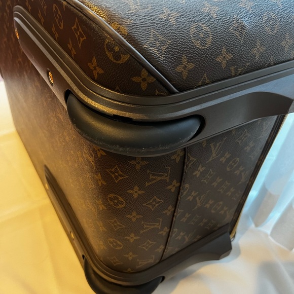 LOUIS VUITTON Pegas 70 Suitcase - Picture 10 of 16